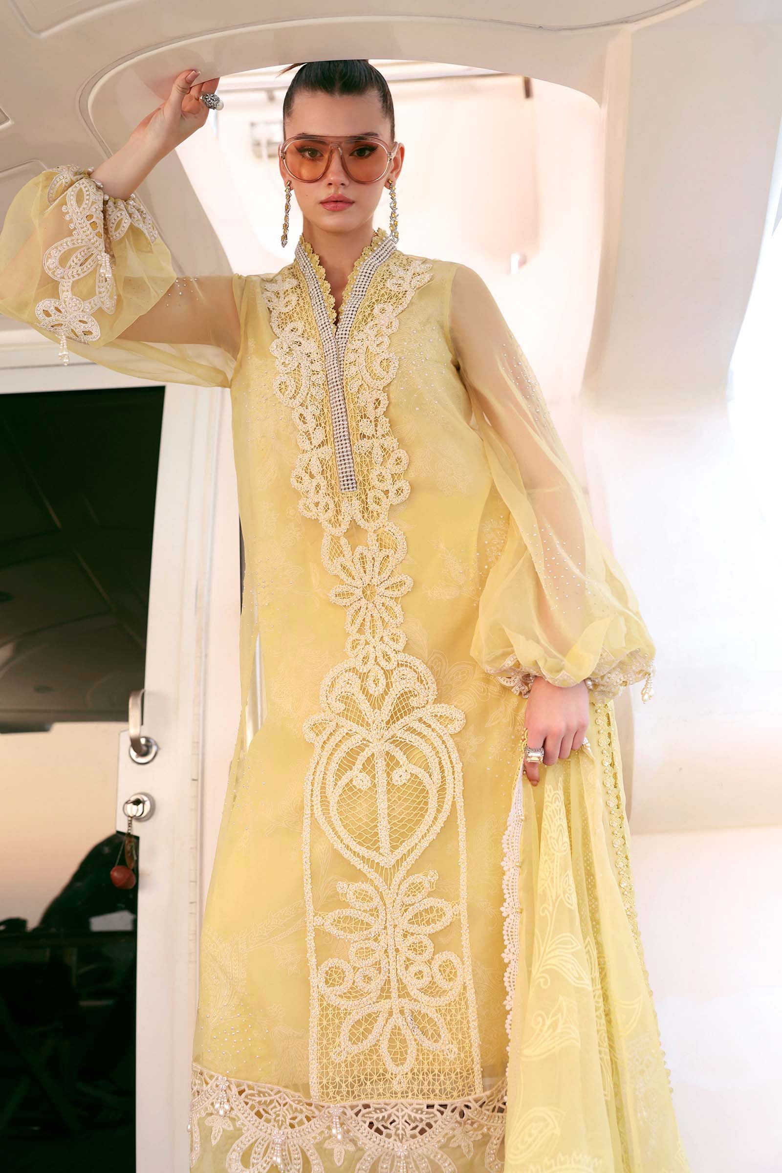 Luxury Lawn Unstitched Embroidered 3Pc Suit FS1010