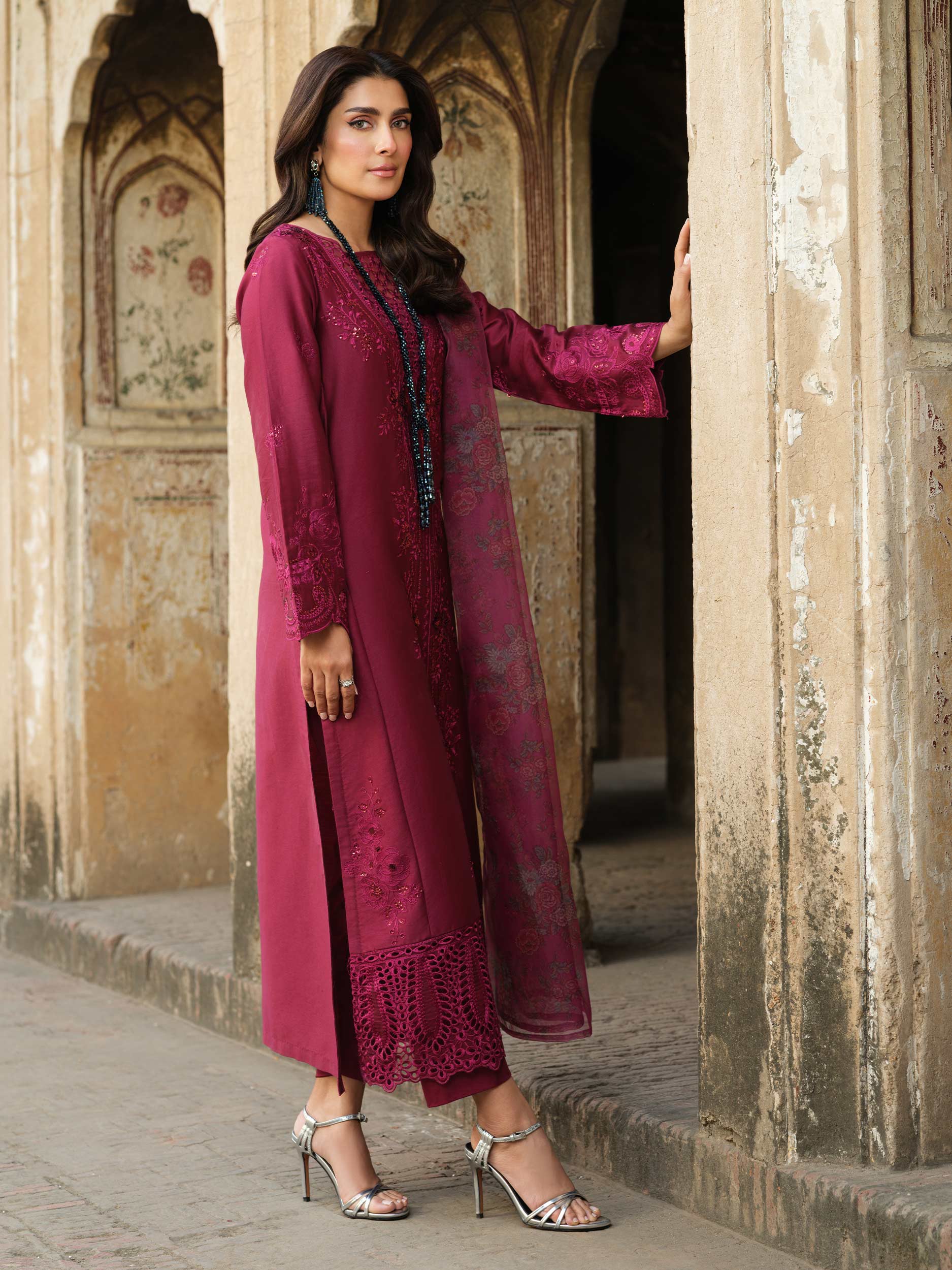 Lawn 3PC Embroidered Shirt with Organza Digital Printed Dupatta – ZC1412