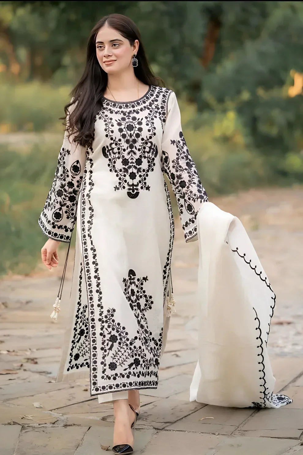Jazmin Dhanak 3PC Embroidered Suit with Crinkle Chiffon Embroidered Dupatta– ZC105