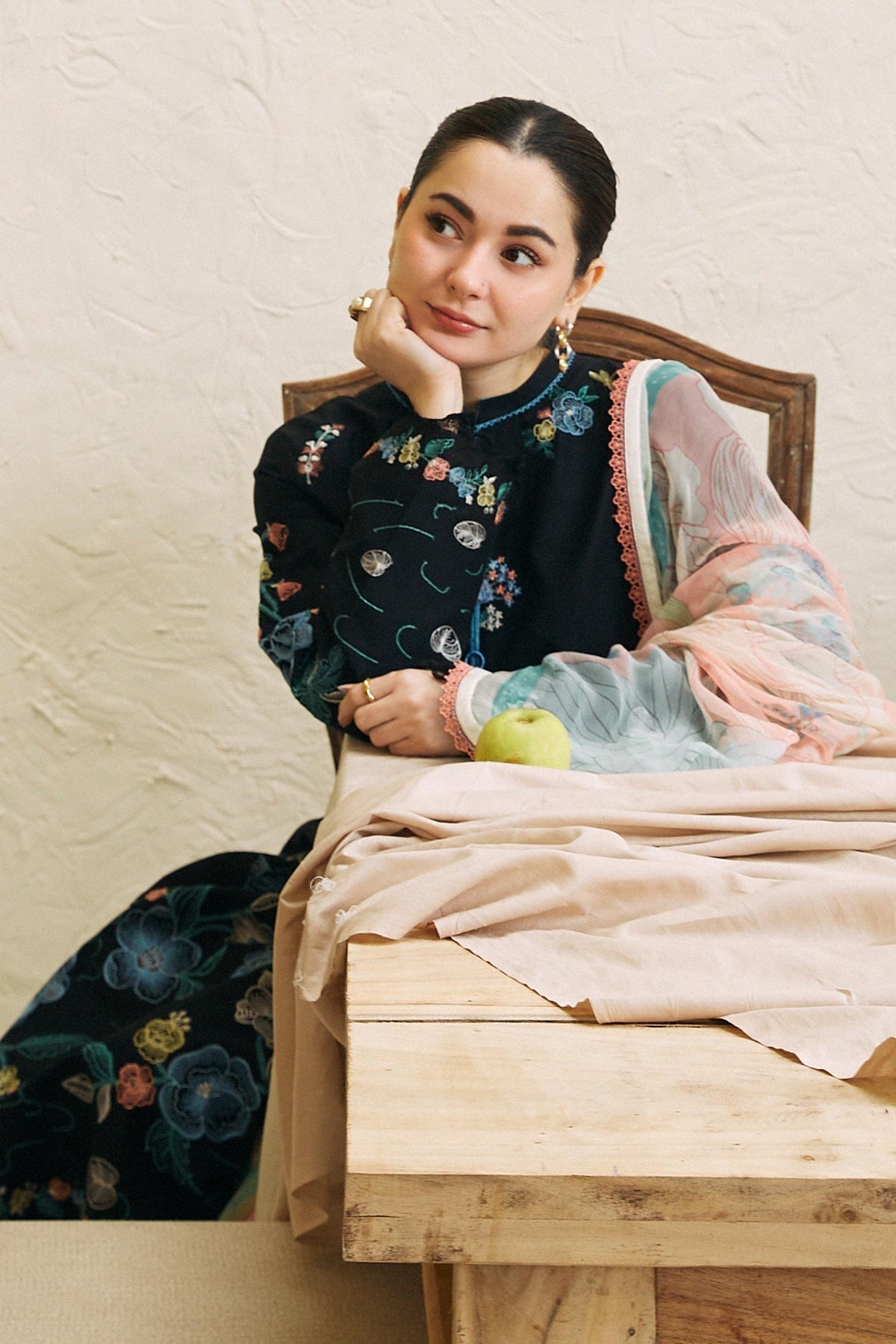 Lawn 3PC Embroidered Shirt with Digital Printed Jacquard Dupatta – ZC1172