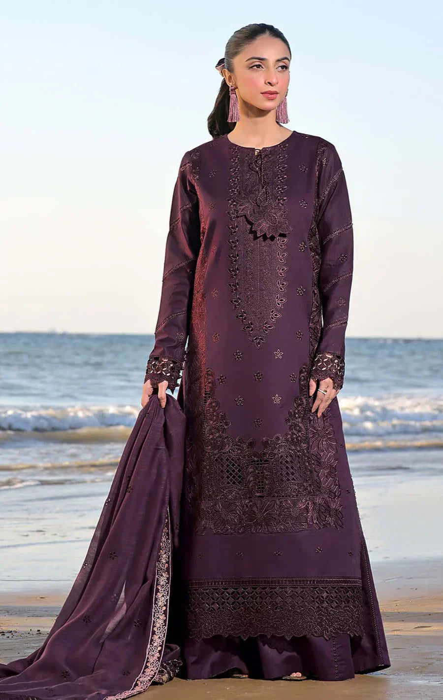 Female Studio Dhanak 3PC Embroidered Shirt with Dhanak Embroidered Dupatta – ZC176